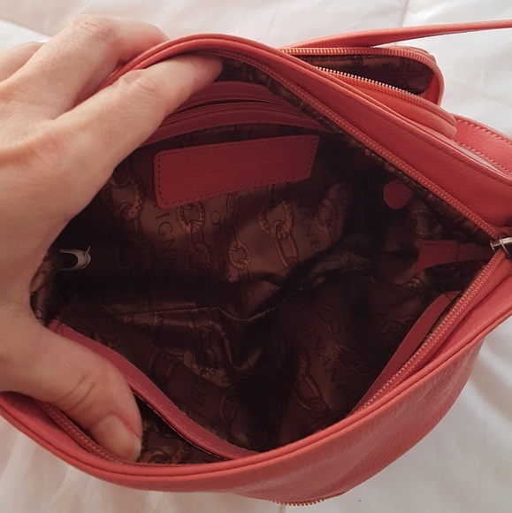 Handbag - Picture 5 of 7